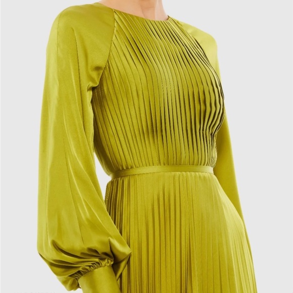 NWT Mac Duggal gown - Picture 13 of 14